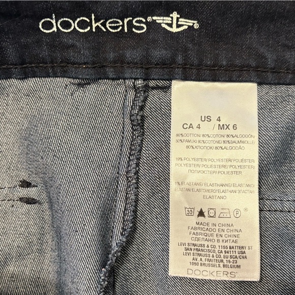 Dockers Women's Navy Blue Denim Capri Pants Size 4 - Picture 3 of 3